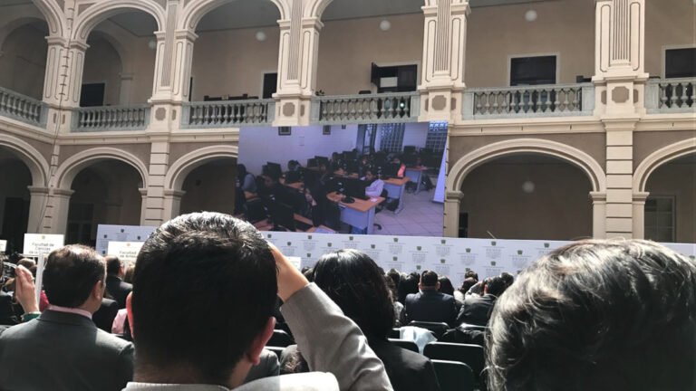 Pantalla de 6x3 m Rectoría de la UAEMex
